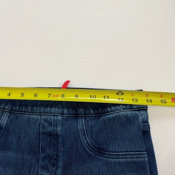 Spanx Pull On Blue Jeans Size Medium - Picture 5 of 8